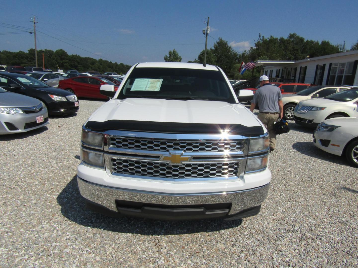 2014 White Chevrolet Silverado 1500 1LT Crew Cab 2WD (3GCPCREC9EG) with an 4.8L V8 OHV 16V engine, Automatic transmission, located at 15016 S Hwy 231, Midland City, AL, 36350, (334) 983-3001, 31.306210, -85.495277 - Photo#1