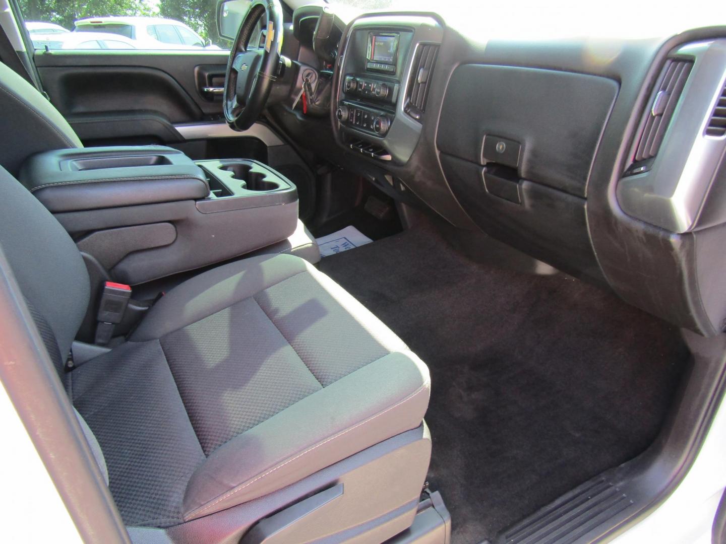 2014 White Chevrolet Silverado 1500 1LT Crew Cab 2WD (3GCPCREC9EG) with an 4.8L V8 OHV 16V engine, Automatic transmission, located at 15016 S Hwy 231, Midland City, AL, 36350, (334) 983-3001, 31.306210, -85.495277 - Photo#9