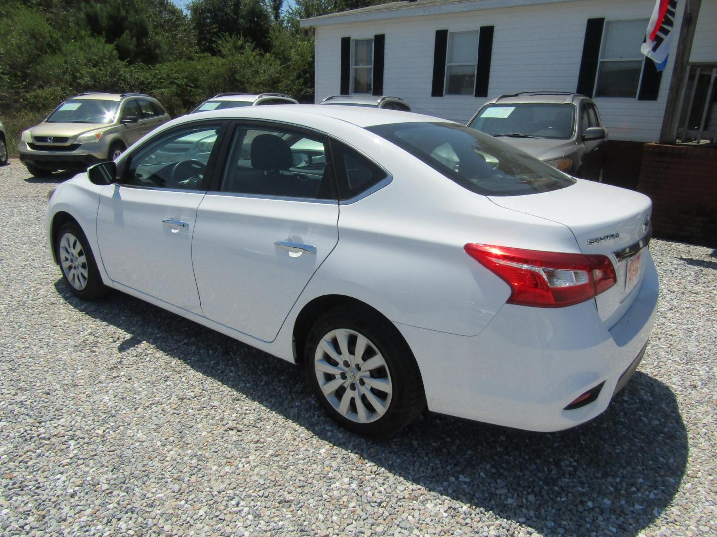 2019 Nissan Sentra S CVT (3N1AB7AP7KY) with an 1.8L L4 SFI DOHC 16V engine, Automatic transmission, located at 15016 S Hwy 231, Midland City, AL, 36350, (334) 983-3001, 31.306210, -85.495277 - Photo#5