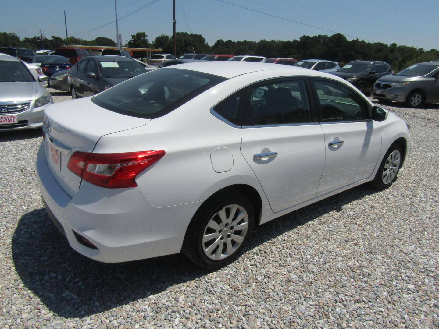 2019 Nissan Sentra S CVT (3N1AB7AP7KY) with an 1.8L L4 SFI DOHC 16V engine, Automatic transmission, located at 15016 S Hwy 231, Midland City, AL, 36350, (334) 983-3001, 31.306210, -85.495277 - Photo#6