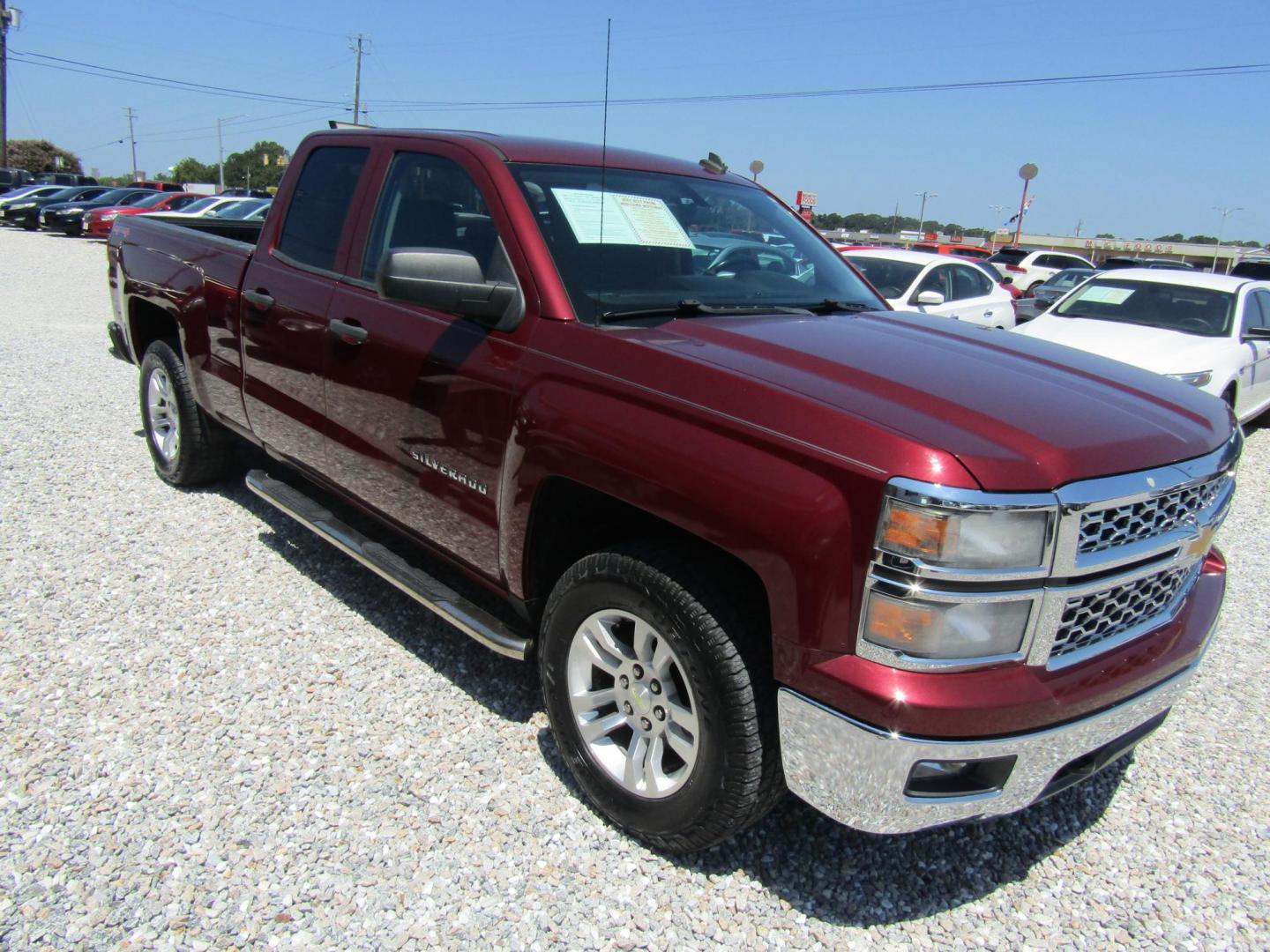 2014 Chevrolet Silverado 1500 1LT Double Cab 4WD (1GCVKREH7EZ) with an 4.3L V6 OHV 12V engine, Automatic transmission, located at 15016 S Hwy 231, Midland City, AL, 36350, (334) 983-3001, 31.306210, -85.495277 - Photo#0