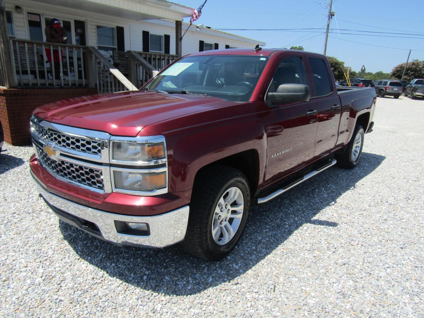 2014 Chevrolet Silverado 1500 1LT Double Cab 4WD (1GCVKREH7EZ) with an 4.3L V6 OHV 12V engine, Automatic transmission, located at 15016 S Hwy 231, Midland City, AL, 36350, (334) 983-3001, 31.306210, -85.495277 - Photo#2