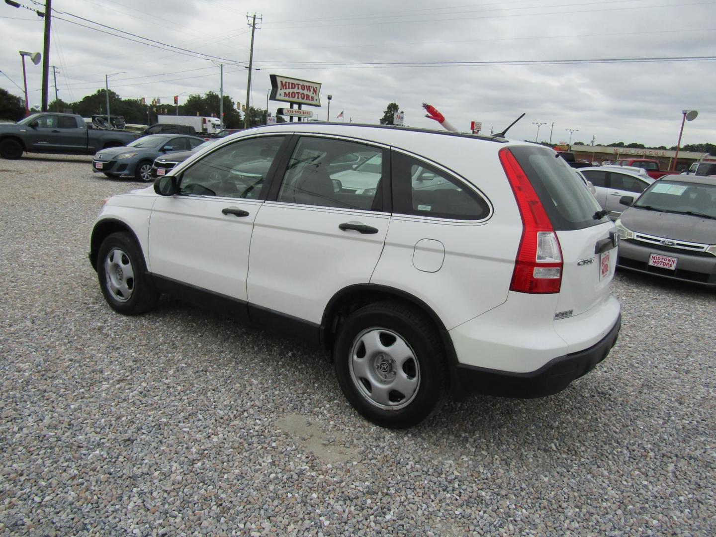 2008 Honda CR-V LX 2WD AT (JHLRE38328C) with an 2.4L L4 DOHC 16V engine, Automatic transmission, located at 15016 S Hwy 231, Midland City, AL, 36350, (334) 983-3001, 31.306210, -85.495277 - Photo#6