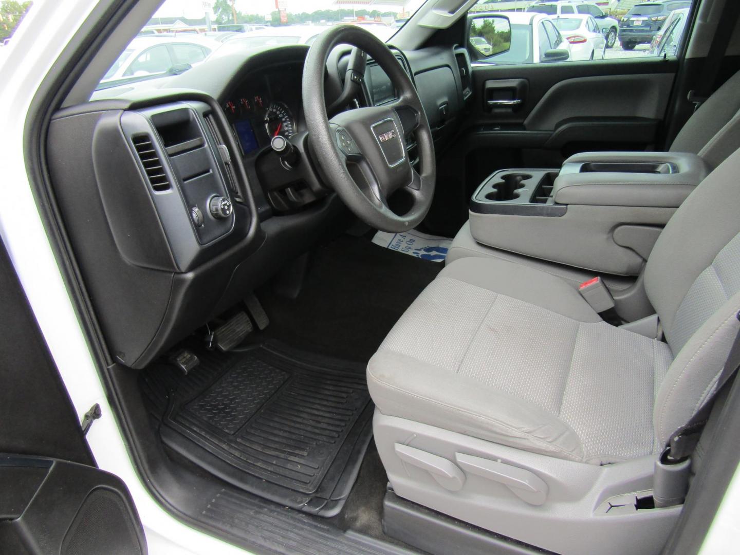 2017 White /Gray GMC Sierra 1500 Base Double Cab 2WD (1GTR1LEH0HZ) with an 5.3L V8 OHV 16V engine, Automatic transmission, located at 15016 S Hwy 231, Midland City, AL, 36350, (334) 983-3001, 31.306210, -85.495277 - Photo#3