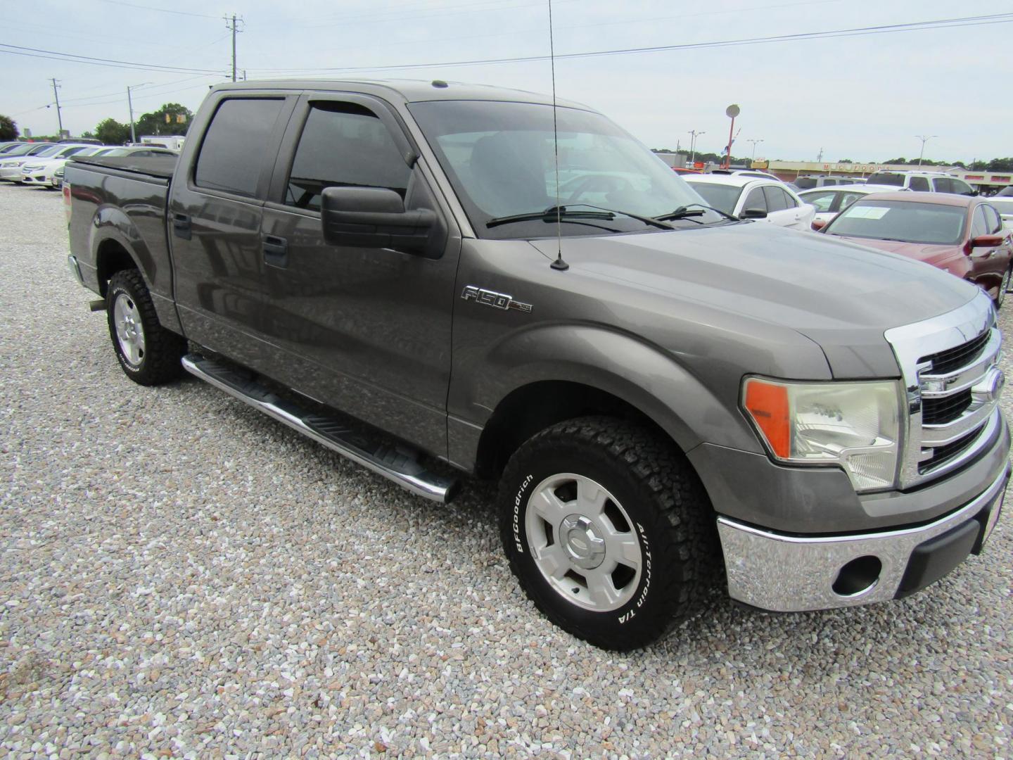 2013 Gray Ford F-150 FX2 SuperCrew 5.5-ft. Bed 2WD (1FTFW1CF3DF) with an 5.0L V8 engine, Automatic transmission, located at 15016 S Hwy 231, Midland City, AL, 36350, (334) 983-3001, 31.306210, -85.495277 - Photo#0