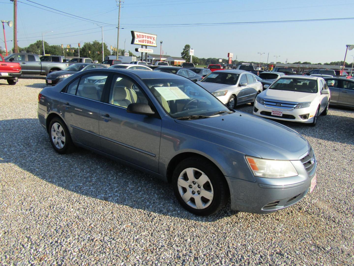 2009 Blue Hyundai Sonata GLS (5NPET46C29H) with an 2.4L L4 DOHC 16V engine, Automatic transmission, located at 15016 S Hwy 231, Midland City, AL, 36350, (334) 983-3001, 31.306210, -85.495277 - Photo#0