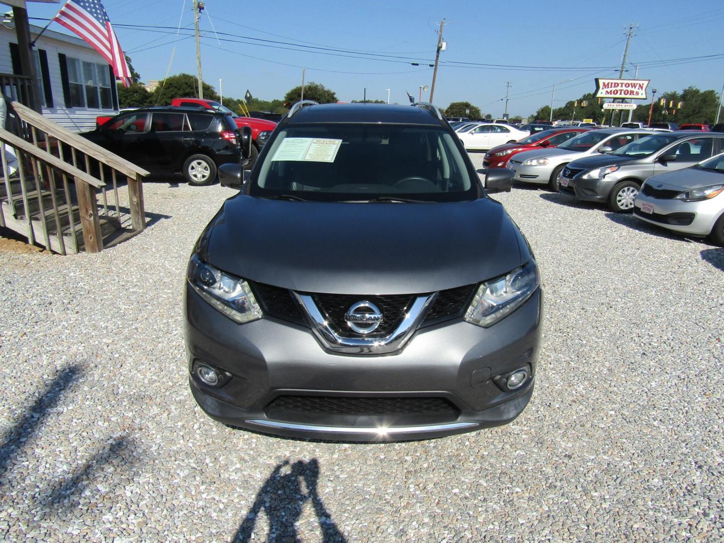 2016 Dark Gray Nissan Rogue S 2WD (5N1AT2MT7GC) with an 2.5L L4 DOHC 16V engine, Automatic transmission, located at 15016 S Hwy 231, Midland City, AL, 36350, (334) 983-3001, 31.306210, -85.495277 - Photo#1