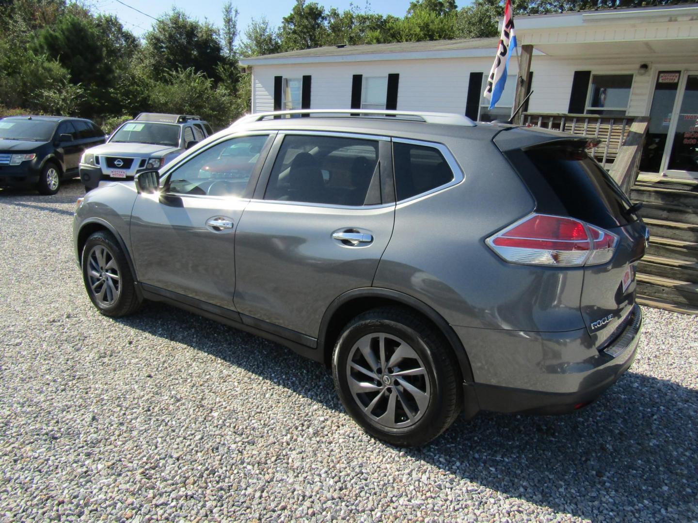 2016 Dark Gray Nissan Rogue S 2WD (5N1AT2MT7GC) with an 2.5L L4 DOHC 16V engine, Automatic transmission, located at 15016 S Hwy 231, Midland City, AL, 36350, (334) 983-3001, 31.306210, -85.495277 - Photo#7