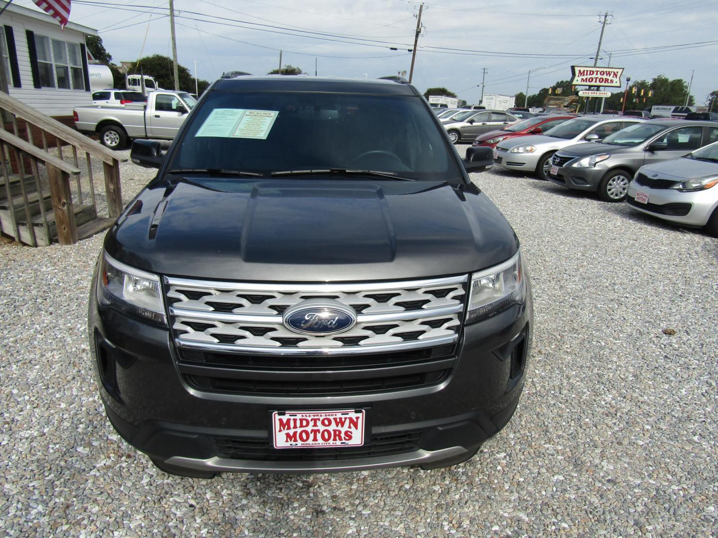 2018 Black Ford Explorer XLT FWD (1FM5K7D81JG) with an 3.5L V6 DOHC 24V engine, Automatic transmission, located at 15016 S Hwy 231, Midland City, AL, 36350, (334) 983-3001, 31.306210, -85.495277 - Photo#1