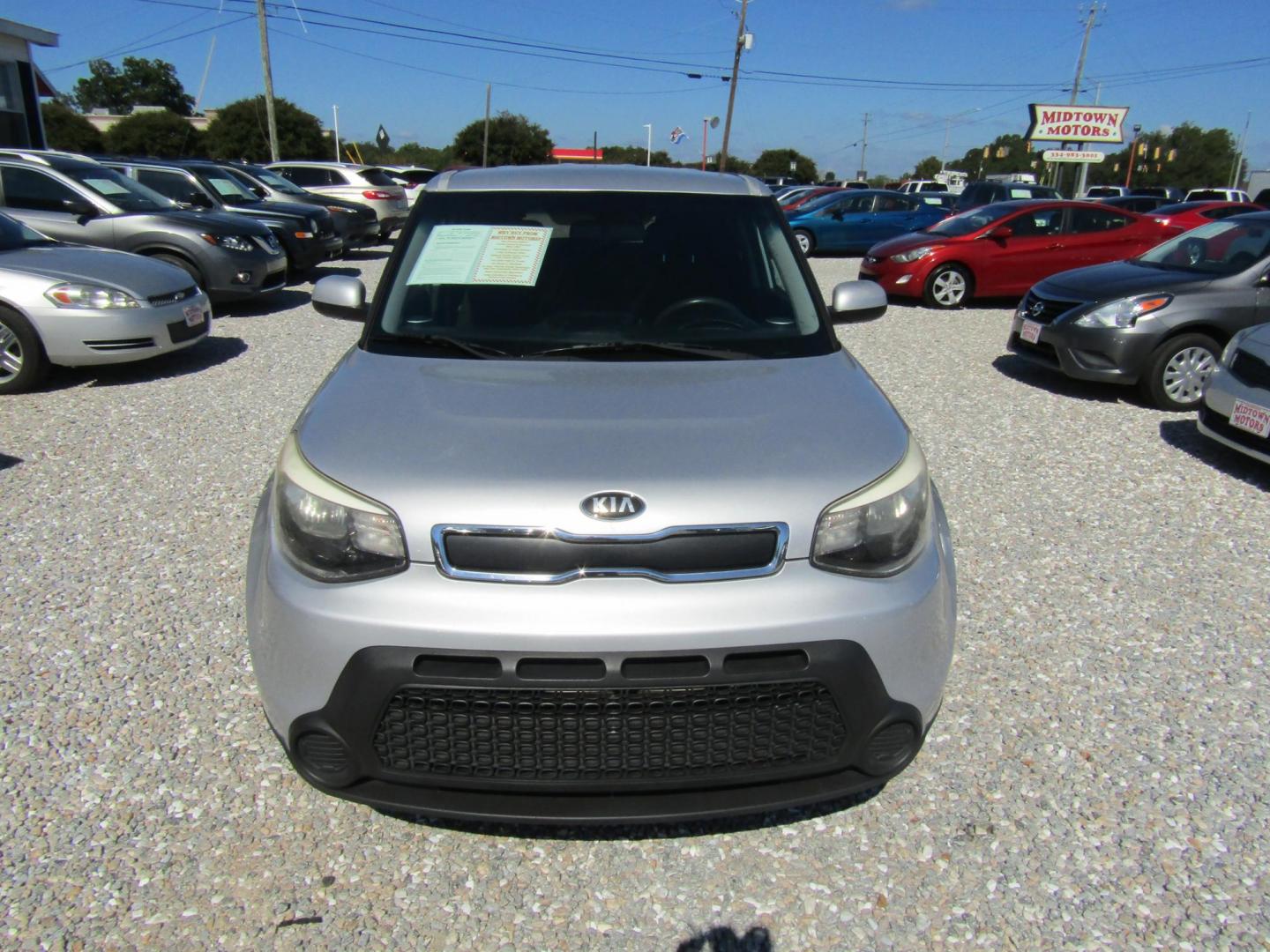 2016 Silver Kia Soul Base 6A (KNDJN2A22G7) with an 1.6L L4 DOHC 16V engine, Automatic transmission, located at 15016 S Hwy 231, Midland City, AL, 36350, (334) 983-3001, 31.306210, -85.495277 - Photo#1