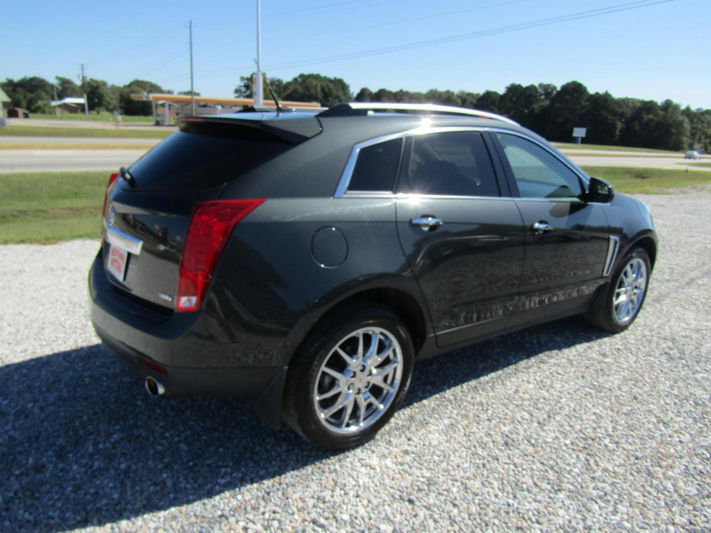 2014 Gray Cadillac SRX Performance Collection FWD (3GYFNCE30ES) with an 3.6L V6 DOHC 24V FFV engine, Automatic transmission, located at 15016 S Hwy 231, Midland City, AL, 36350, (334) 983-3001, 31.306210, -85.495277 - Photo#6