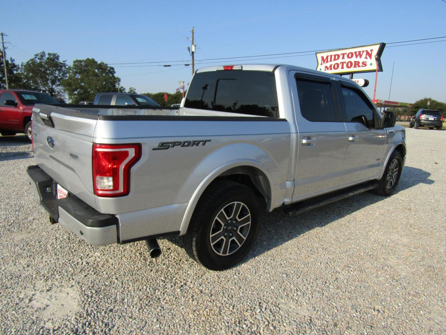 2015 Silver Ford F-150 King-Ranch SuperCrew 5.5-ft. Bed 2WD (1FTEW1CP9FF) with an 2.7L V6 DOHC 24V engine, 6-Speed Automatic transmission, located at 15016 S Hwy 231, Midland City, AL, 36350, (334) 983-3001, 31.306210, -85.495277 - Photo#7