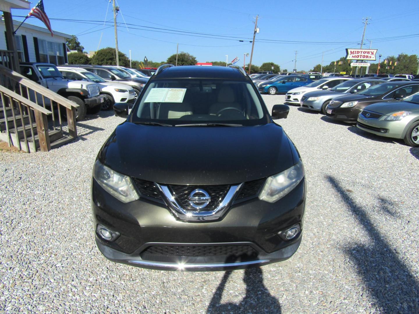 2016 Black Nissan Rogue S 2WD (5N1AT2MT7GC) with an 2.5L L4 DOHC 16V engine, Automatic transmission, located at 15016 S Hwy 231, Midland City, AL, 36350, (334) 983-3001, 31.306210, -85.495277 - Photo#1