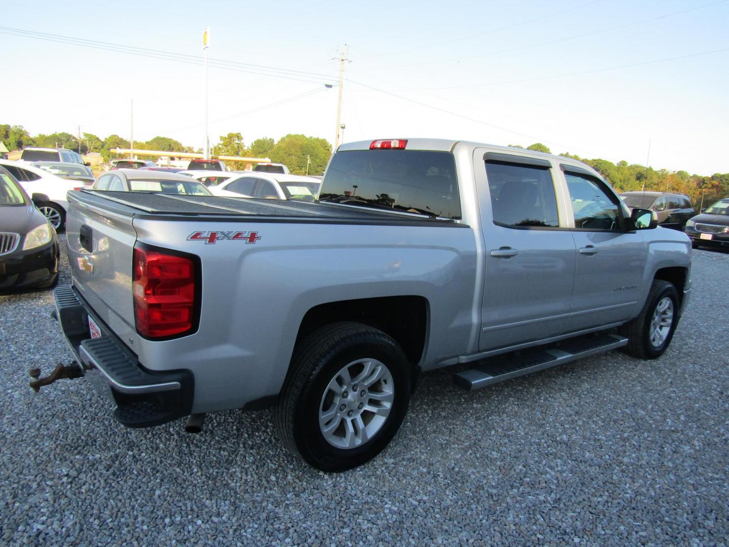 2015 Silver Chevrolet Silverado 1500 LT Crew Cab 4WD (3GCUKRECXFG) with an 5.3L V8 OHV 16V engine, Automatic transmission, located at 15016 S Hwy 231, Midland City, AL, 36350, (334) 983-3001, 31.306210, -85.495277 - Photo#7