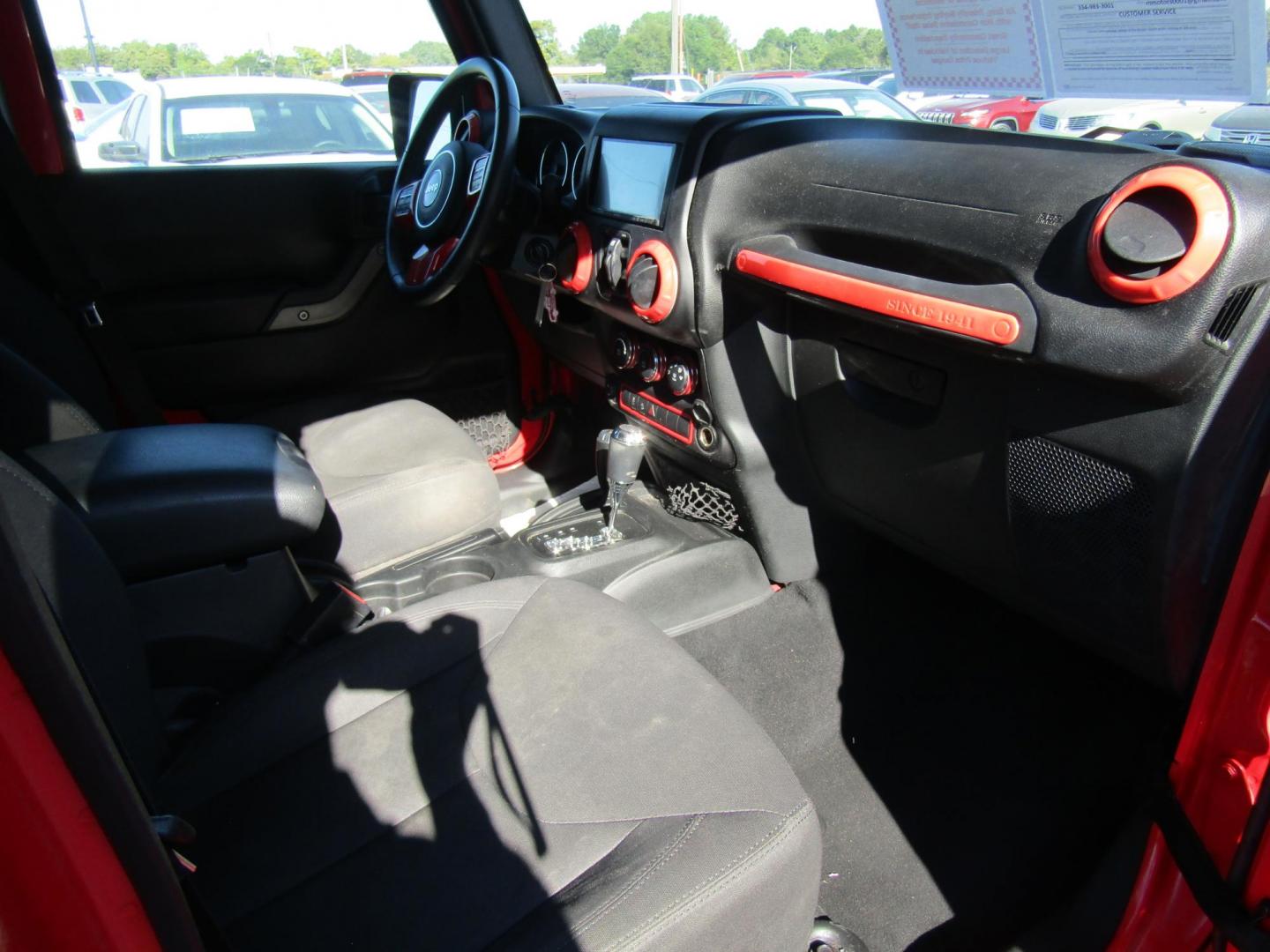 2017 Red Jeep Wrangler Unlimited Sport 4WD (1C4BJWDG5HL) with an 3.6L V6 DOHC 24V FFV engine, Automatic transmission, located at 15016 S Hwy 231, Midland City, AL, 36350, (334) 983-3001, 31.306210, -85.495277 - Photo#8