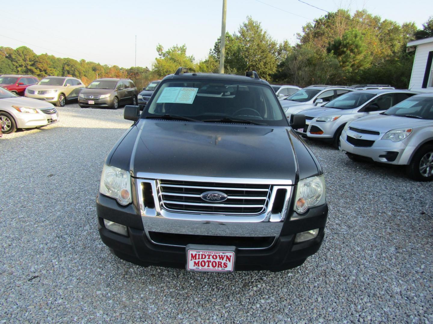 2010 Gray Ford Explorer Sport Trac XLT 4.0L 2WD (1FMEU3BE5AU) with an 4.0L V6 SOHC 12V engine, Automatic transmission, located at 15016 S Hwy 231, Midland City, AL, 36350, (334) 983-3001, 31.306210, -85.495277 - Photo#1