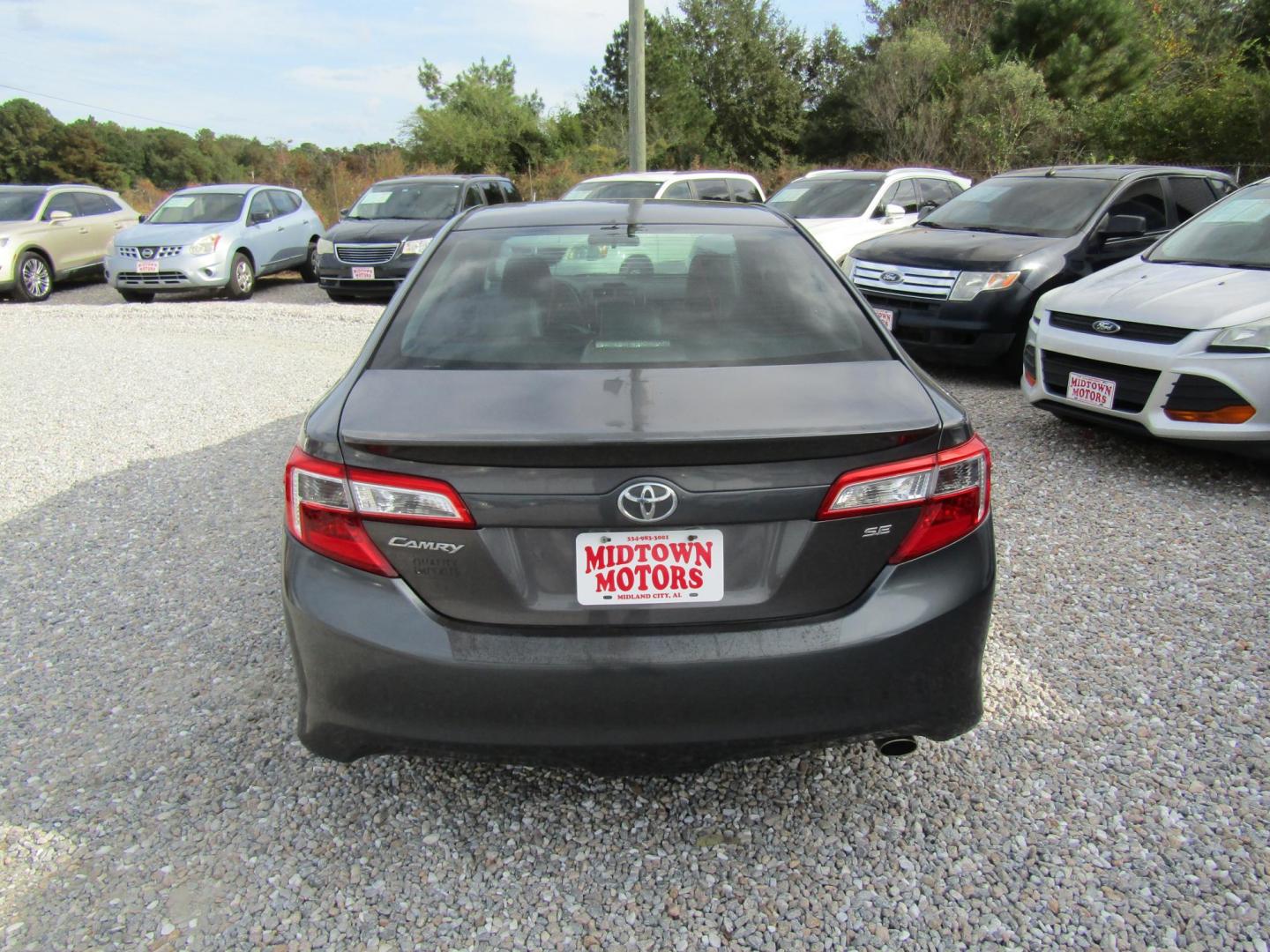 2013 Gray Toyota Camry SE (4T1BF1FK7DU) with an 2.5L L4 DOHC 16V engine, Automatic transmission, located at 15016 S Hwy 231, Midland City, AL, 36350, (334) 983-3001, 31.306210, -85.495277 - Photo#6