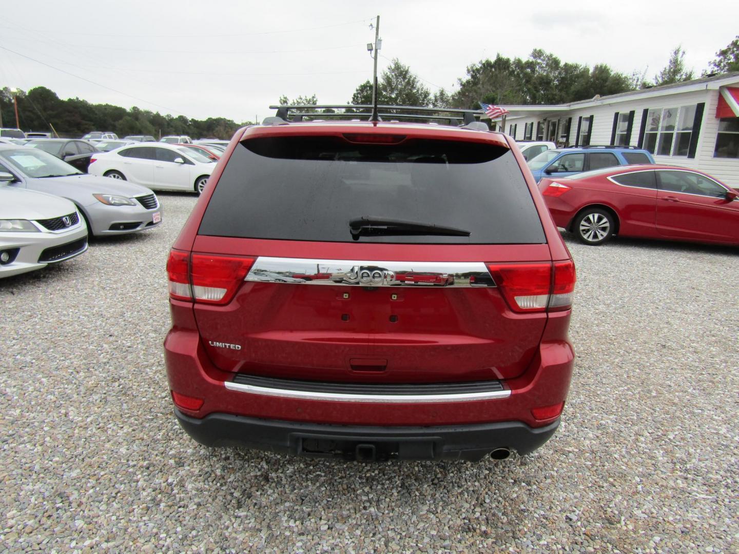 2011 Red Jeep Grand Cherokee Limited 2WD (1J4RS5GG5BC) with an 3.6L V6 DOHC 24V engine, Automatic transmission, located at 15016 S Hwy 231, Midland City, AL, 36350, (334) 983-3001, 31.306210, -85.495277 - Photo#6