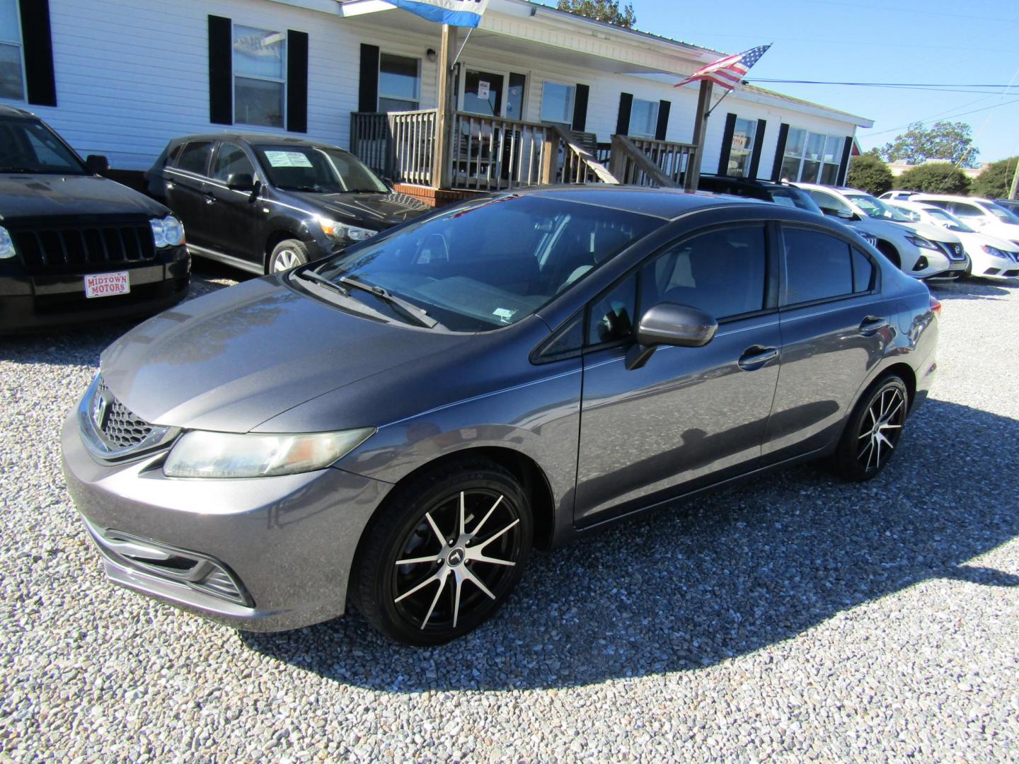 2015 Gray Honda Civic LX Sedan CVT (19XFB2F59FE) with an 1.8L L4 SOHC 16V engine, Automatic transmission, located at 15016 S Hwy 231, Midland City, AL, 36350, (334) 983-3001, 31.306210, -85.495277 - Photo#2