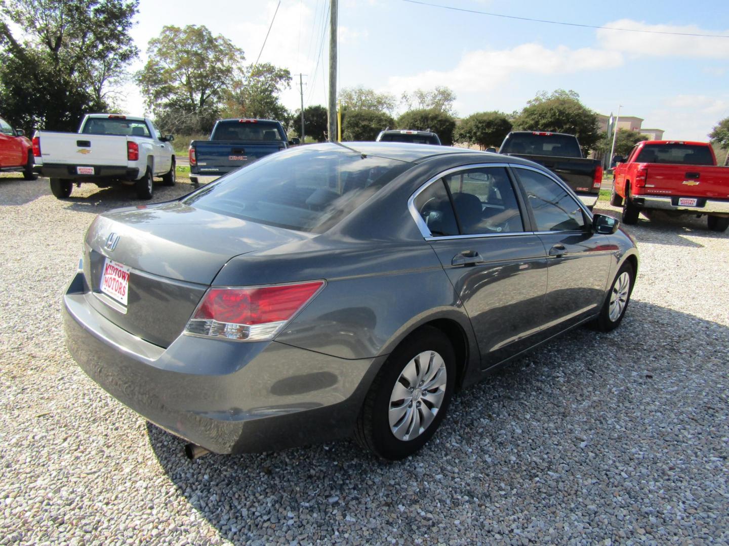 2010 Gray Honda Accord LX Sedan AT (1HGCP2F39AA) with an 2.4L L4 DOHC 16V engine, Automatic transmission, located at 15016 S Hwy 231, Midland City, AL, 36350, (334) 983-3001, 31.306210, -85.495277 - Photo#6