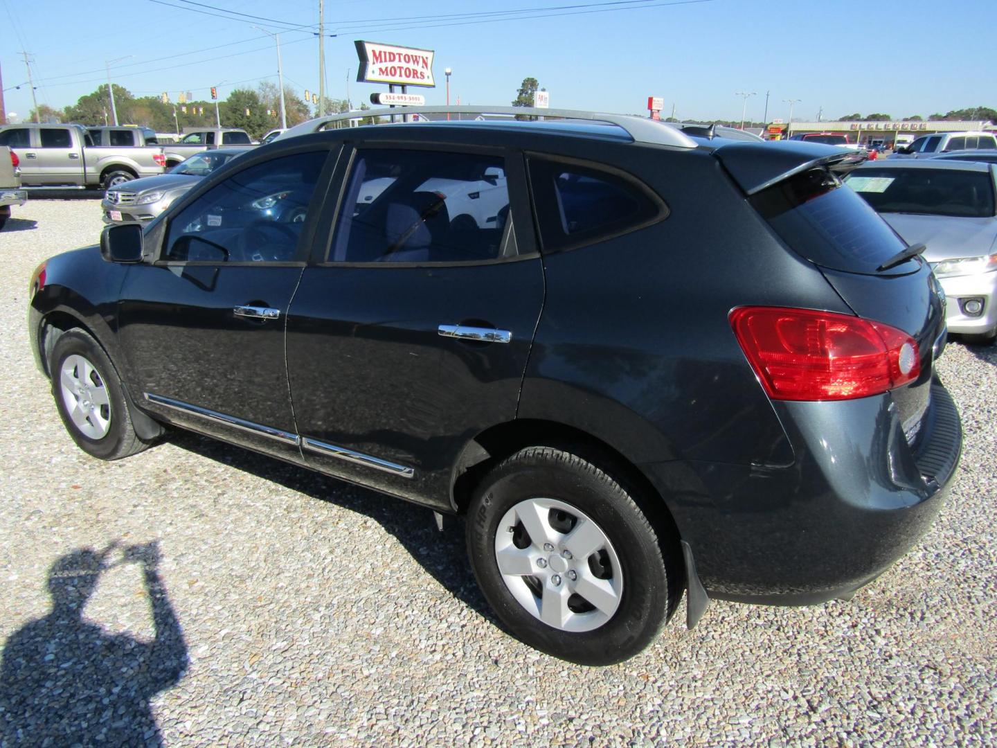 2015 Blue Nissan Rogue Select S 2WD (JN8AS5MT7FW) with an 2.5L L4 DOHC 16V engine, Automatic transmission, located at 15016 S Hwy 231, Midland City, AL, 36350, (334) 983-3001, 31.306210, -85.495277 - Photo#5