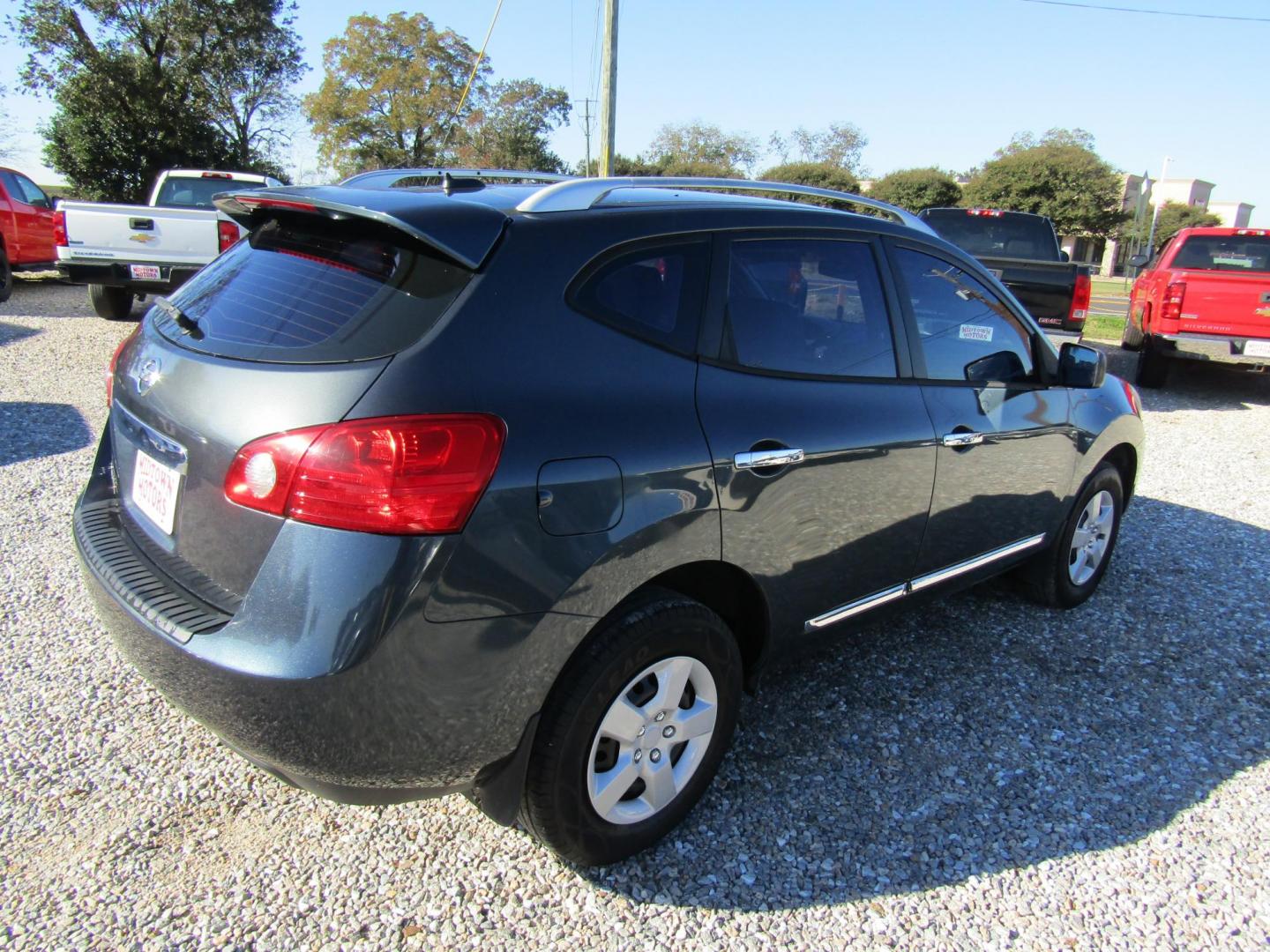 2015 Blue Nissan Rogue Select S 2WD (JN8AS5MT7FW) with an 2.5L L4 DOHC 16V engine, Automatic transmission, located at 15016 S Hwy 231, Midland City, AL, 36350, (334) 983-3001, 31.306210, -85.495277 - Photo#7