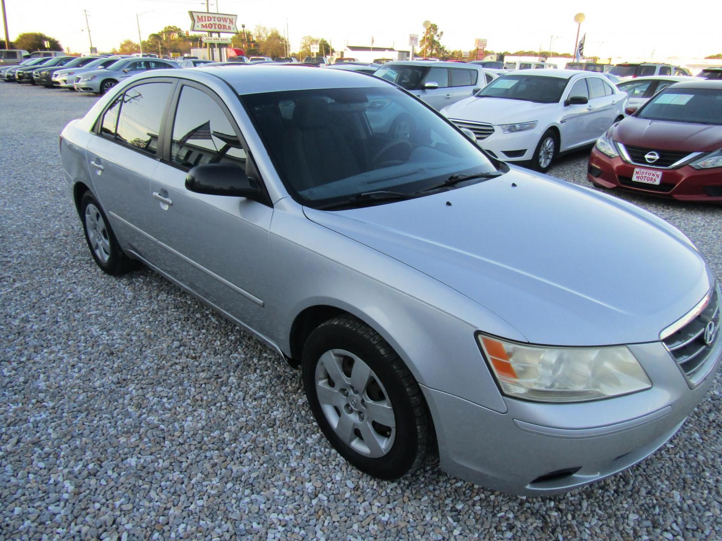 2010 Silver Hyundai Sonata GLS (5NPET4AC6AH) with an 2.4L L4 DOHC 16V engine, Automatic transmission, located at 15016 S Hwy 231, Midland City, AL, 36350, (334) 983-3001, 31.306210, -85.495277 - Photo#0