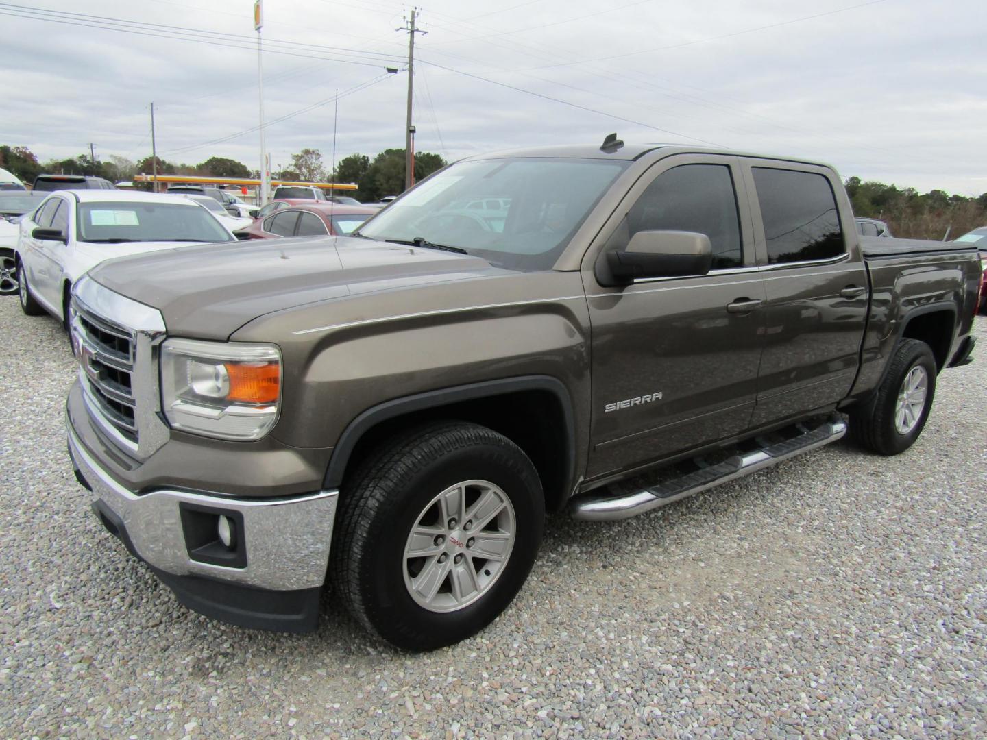 2014 Brown GMC Sierra 1500 SLE Crew Cab 2WD (3GTP1UEC8EG) with an 4.8L V8 OHV 16V engine, Automatic transmission, located at 15016 S Hwy 231, Midland City, AL, 36350, (334) 983-3001, 31.306210, -85.495277 - Photo#2