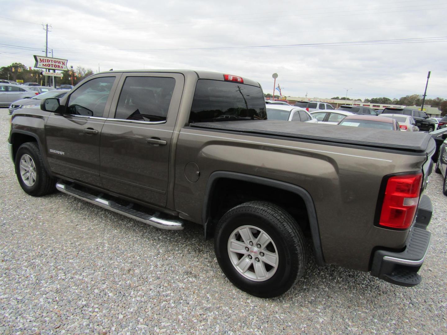 2014 Brown GMC Sierra 1500 SLE Crew Cab 2WD (3GTP1UEC8EG) with an 4.8L V8 OHV 16V engine, Automatic transmission, located at 15016 S Hwy 231, Midland City, AL, 36350, (334) 983-3001, 31.306210, -85.495277 - Photo#7