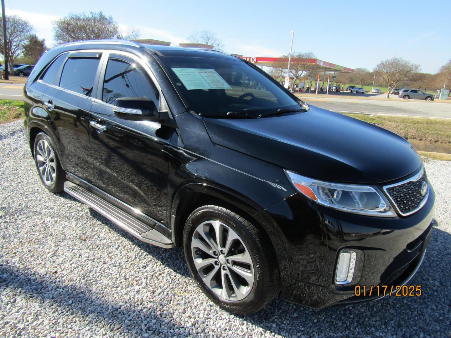 2014 Black Kia Sorento SX V6 FWD (5XYKW4A74EG) with an 3.3L V6 DOHC 24V engine, Automatic transmission, located at 15016 S Hwy 231, Midland City, AL, 36350, (334) 983-3001, 31.306210, -85.495277 - Photo#0