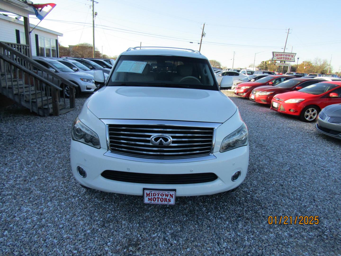 2014 White Infiniti QX56 2WD (JN8AZ2NF4E9) with an 5.6L V8 DOHC 32V engine, Automatic transmission, located at 15016 S Hwy 231, Midland City, AL, 36350, (334) 983-3001, 31.306210, -85.495277 - Photo#1