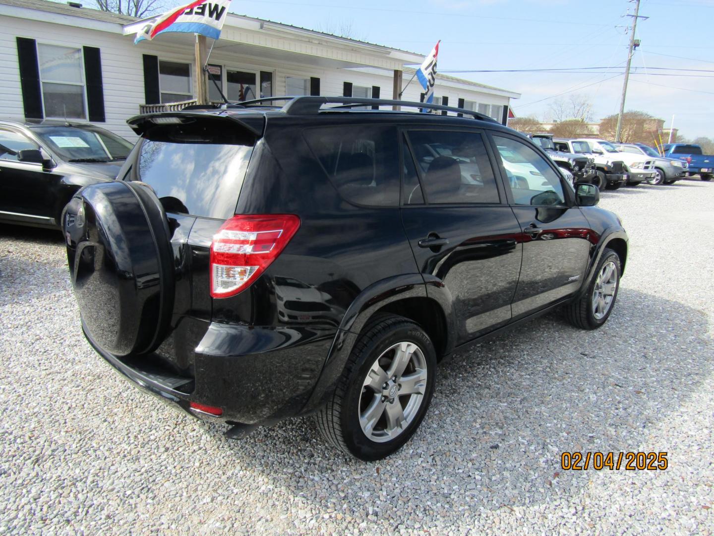 2011 Black Toyota RAV4 Sport I4 2WD (2T3WF4DV2BW) with an 2.4L L4 DOHC 16V engine, Automatic transmission, located at 15016 S Hwy 231, Midland City, AL, 36350, (334) 983-3001, 31.306210, -85.495277 - Photo#5