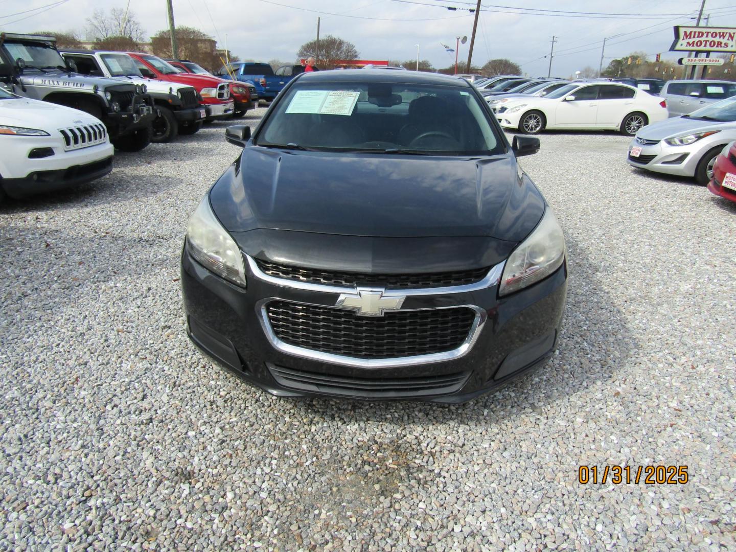 2014 Gray Chevrolet Malibu 1LT (1G11C5SL0EF) with an 2.5L L4 DOHC 16V engine, Automatic transmission, located at 15016 S Hwy 231, Midland City, AL, 36350, (334) 983-3001, 31.306210, -85.495277 - Photo#2