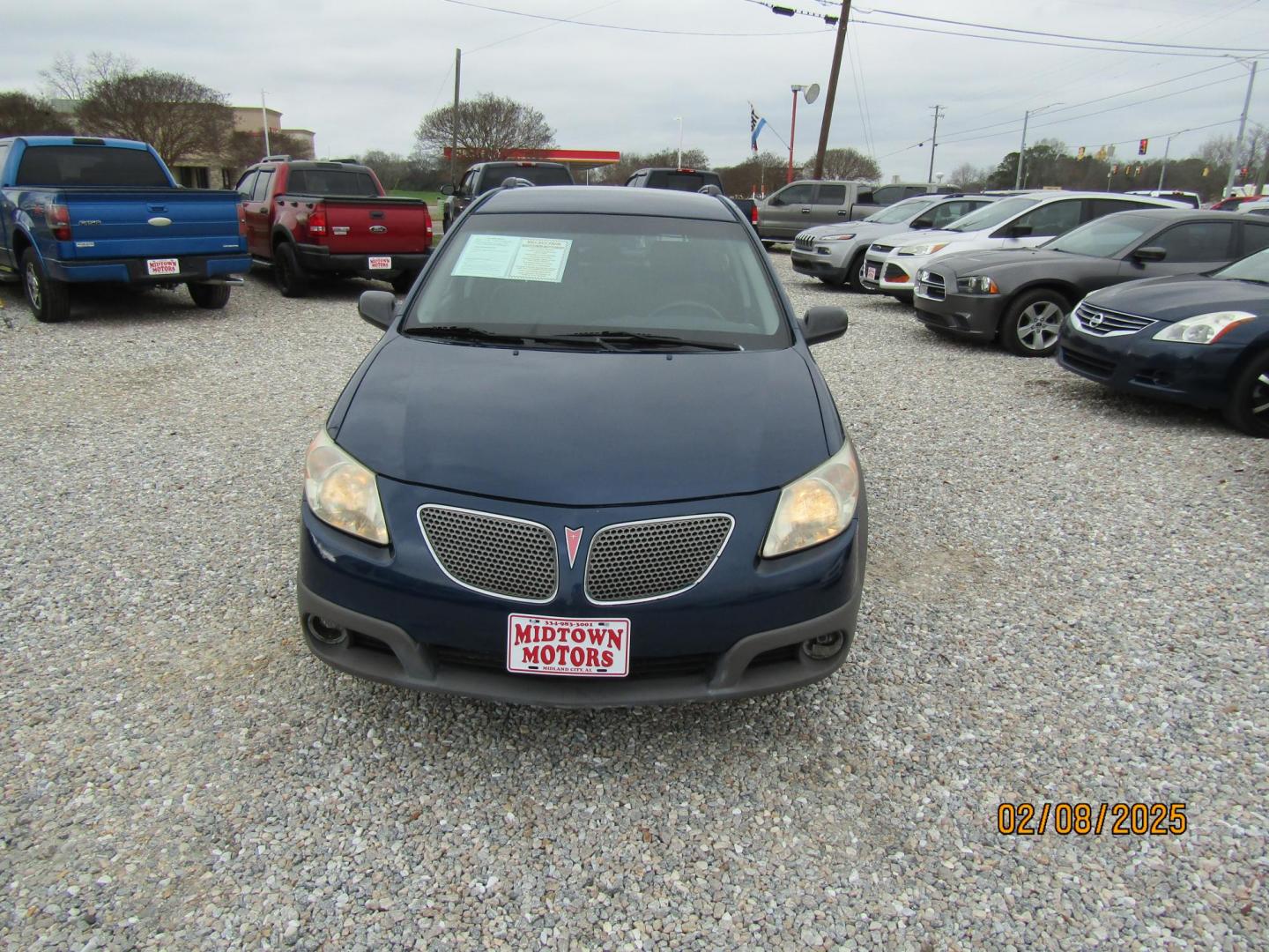 2008 Blue /Gray Pontiac Vibe Base (5Y2SL65878Z) with an 1.8L L4 DOHC 16V engine, Automatic transmission, located at 15016 S Hwy 231, Midland City, AL, 36350, (334) 983-3001, 31.306210, -85.495277 - Photo#1