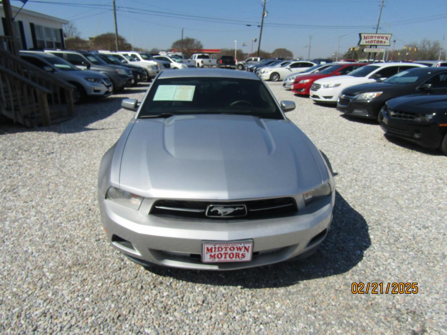 2011 Silver Ford Mustang V6 Coupe (1ZVBP8AM6B5) with an 3.7L V6 DOHC 24V engine, Automatic transmission, located at 15016 S Hwy 231, Midland City, AL, 36350, (334) 983-3001, 31.306210, -85.495277 - Photo#1