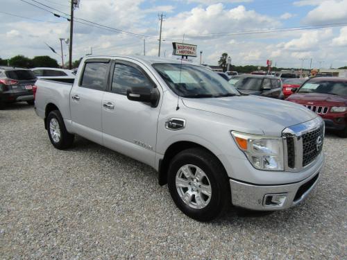 2017 Nissan Titan