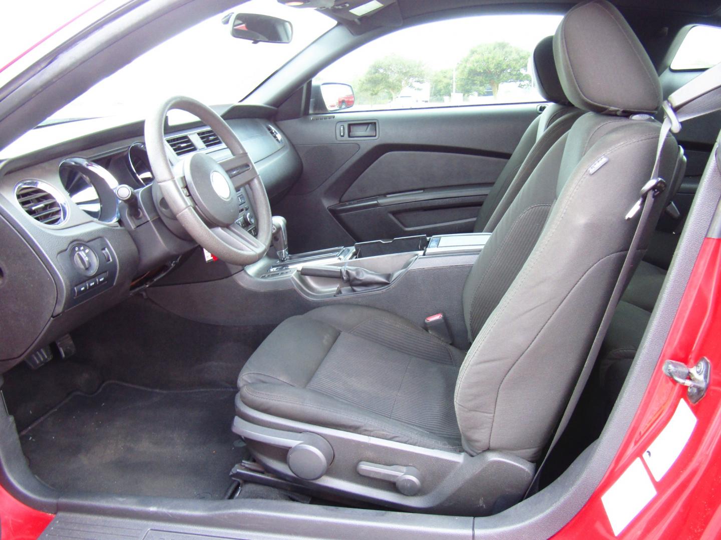 2011 Red /Black Ford Mustang (1ZVBP8AM4B5) with an V6 Cylinder Engine engine, Automatic transmission, located at 15016 S Hwy 231, Midland City, AL, 36350, (334) 983-3001, 31.306210, -85.495277 - Photo#2