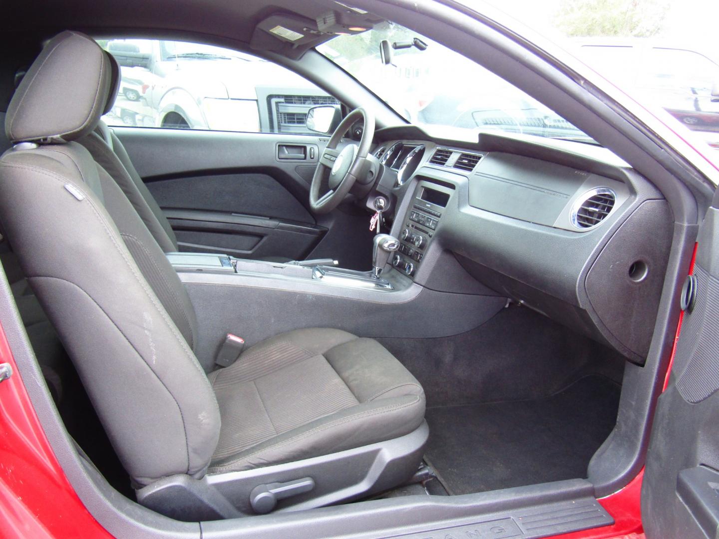 2011 Red /Black Ford Mustang (1ZVBP8AM4B5) with an V6 Cylinder Engine engine, Automatic transmission, located at 15016 S Hwy 231, Midland City, AL, 36350, (334) 983-3001, 31.306210, -85.495277 - Photo#6